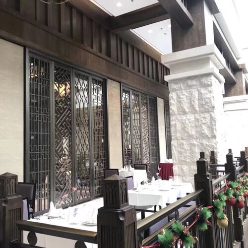 โซลูชันบริษัทล่าสุดเกี่ยวกับ โครงการปรับแต่งจอสแตนเลส โรงแรมระดับสูง