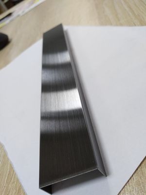 ราคาดี ทอง U รูปทรงสแตนเลส รีดทริม Upholster อินเทค ความหนา 1.2 มม ออนไลน์