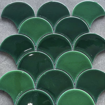 ราคาดี อเมริกาใต้สีฟ้าสีเขียวสีฟ้ารูปแบบ fanshape กระเบื้องโมเสกเซรามิกสำหรับตกแต่งผนัง ออนไลน์