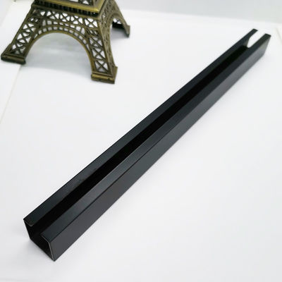 ราคาดี ผนังสีขาว ยางเหล็ก ตะเบียนทริมมุมสําหรับตกแต่งลิฟท์ ออนไลน์