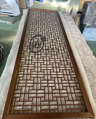 ราคาดี Traditional Oriental Stainless Steel Screen Partition with PVD Plating Titanium and Landscape Design in Mirror 8k Polish ออนไลน์